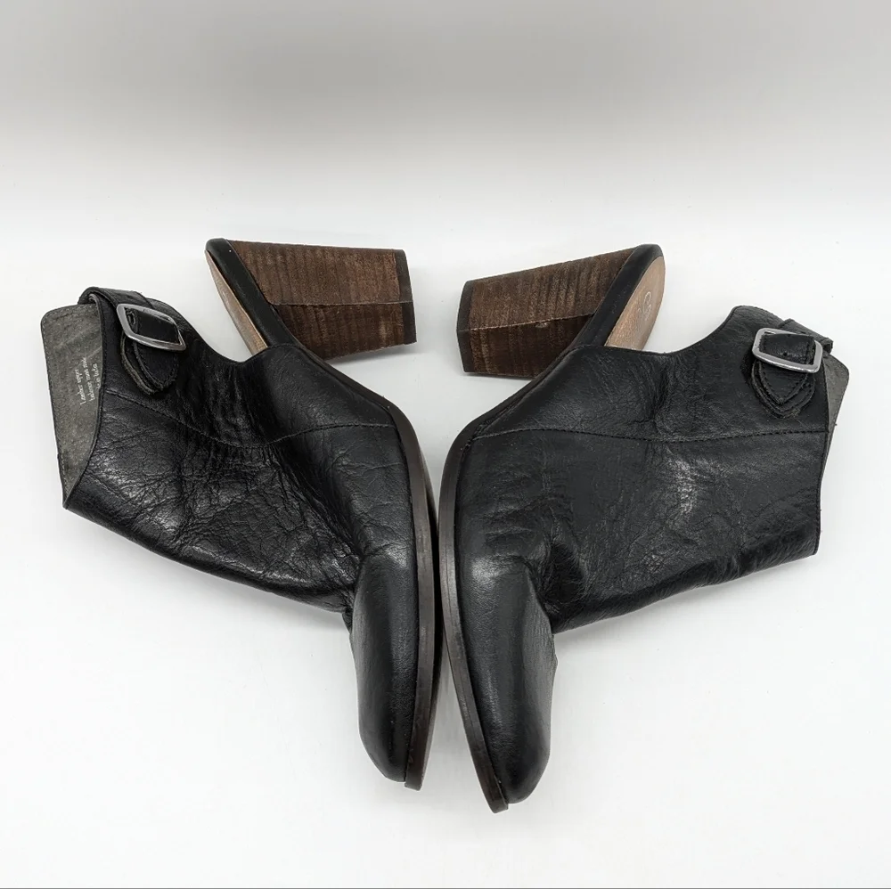 Seychelles Caravan Open Back Wedge Heel Black Leather Bootie 9